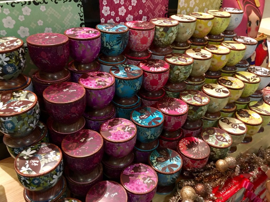 SIN-04 - 4 SIN-04 - 4