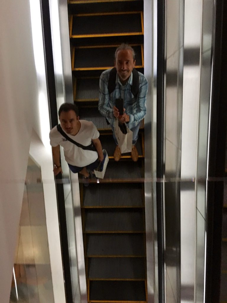 SIN-04 - 6 SIN-04 - 6