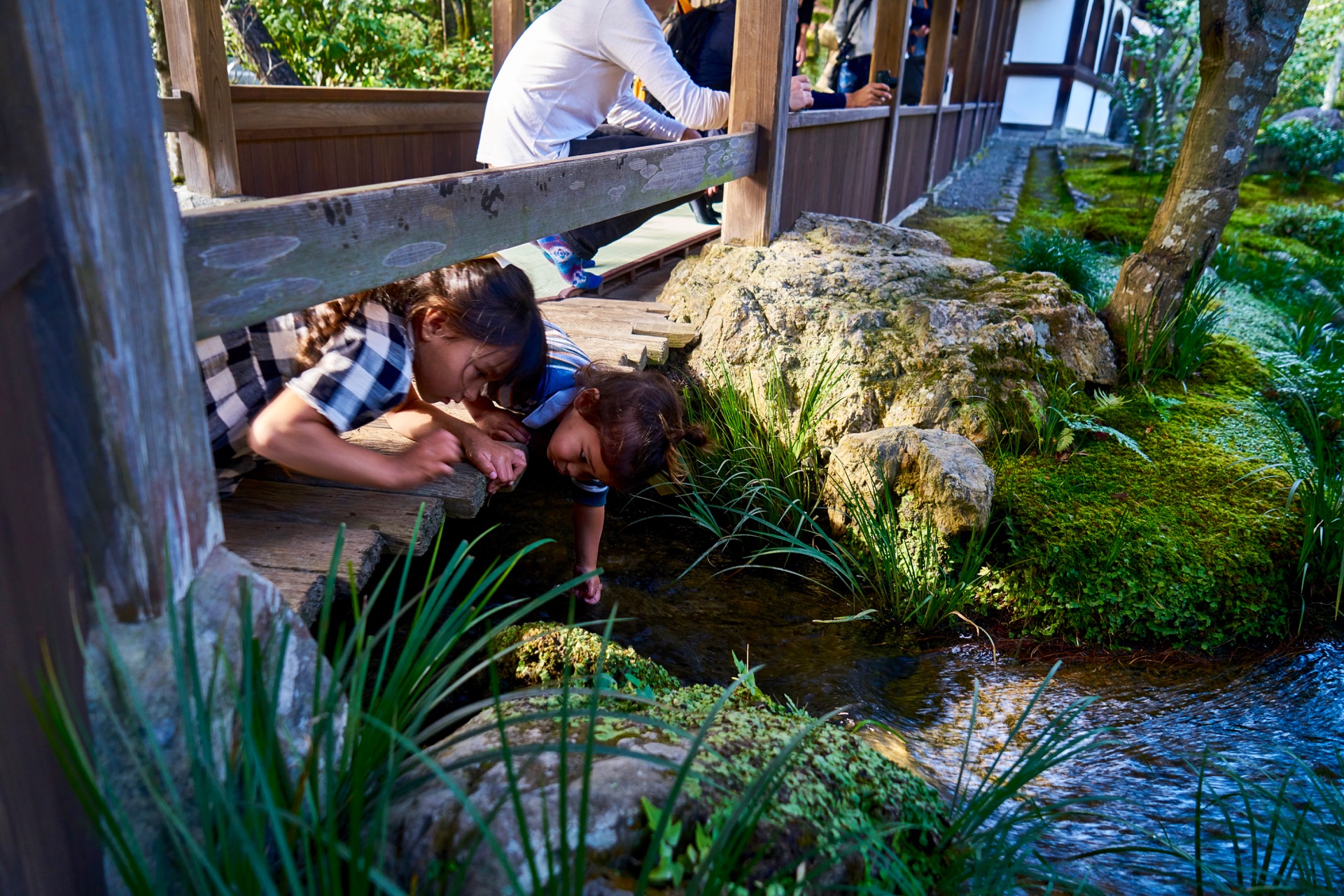 JAPAN-2016-03-070 JAPAN-2016-03-070