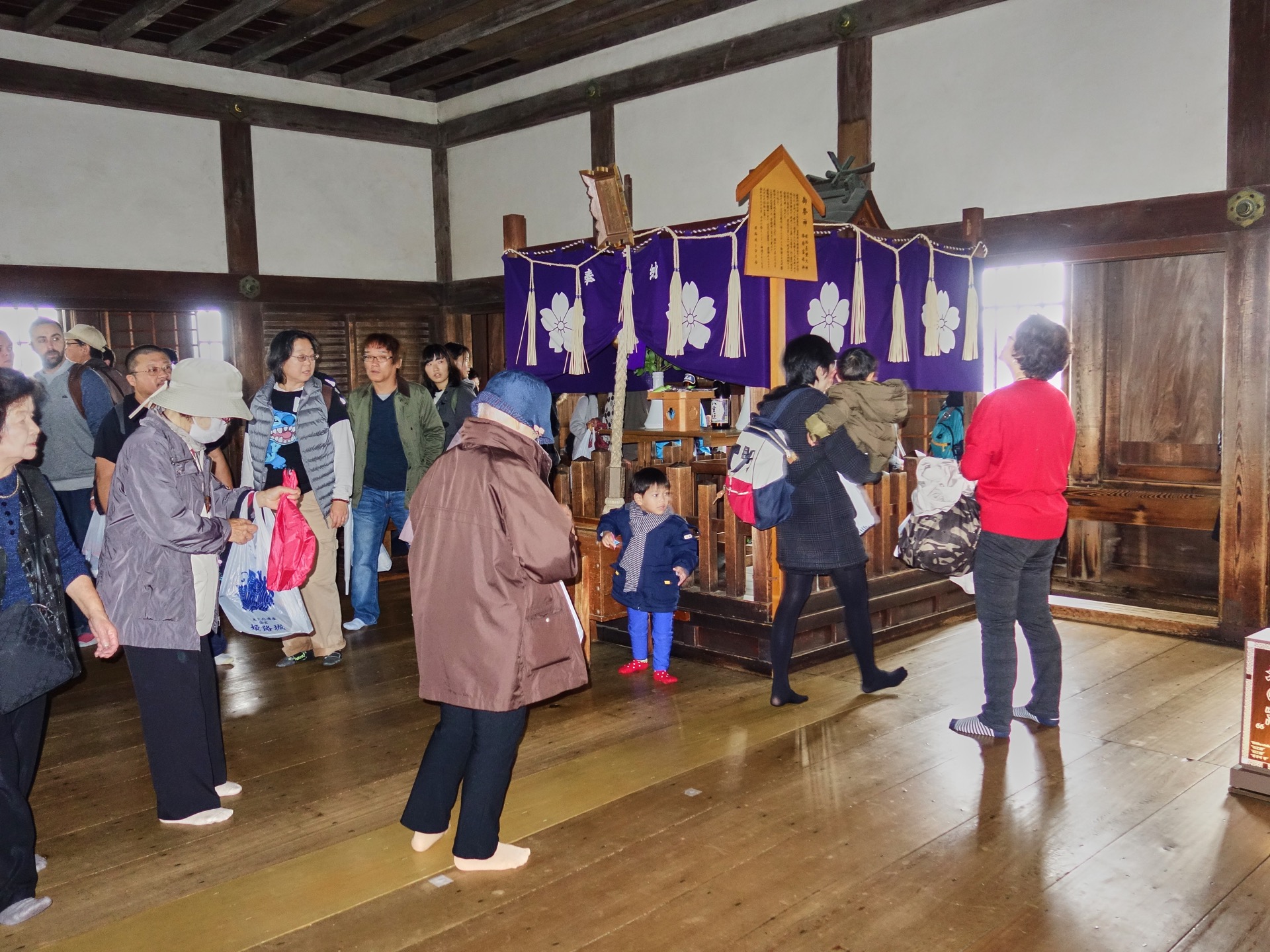 JAPAN-2016-04-027 JAPAN-2016-04-027