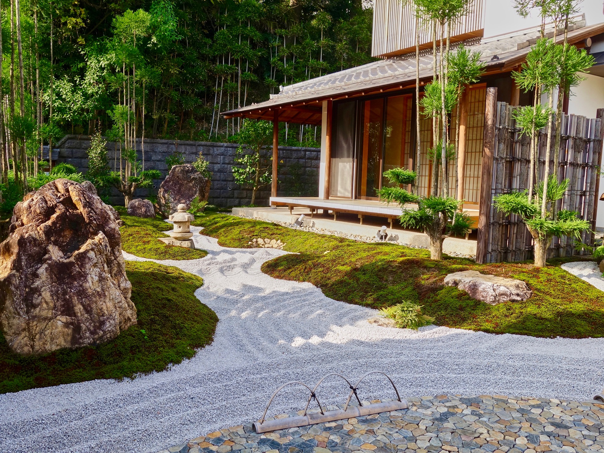 JAPAN-2016-07-049 JAPAN-2016-07-049