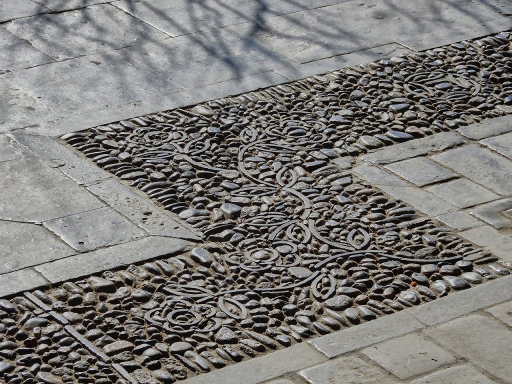 CHINA-2017-04-048 CHINA-2017-04-048