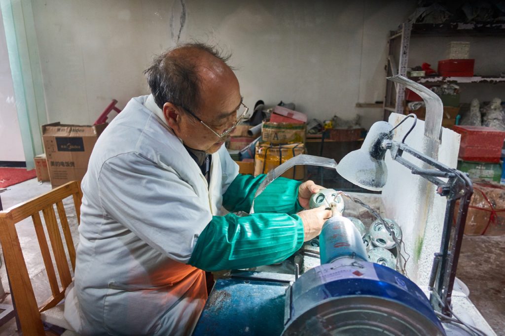 CHINA-2017-04-083 CHINA-2017-04-083