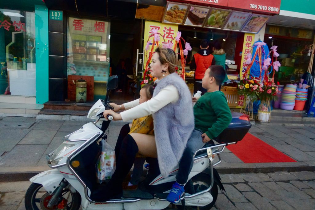 CHINA-2017-15-102 CHINA-2017-15-102