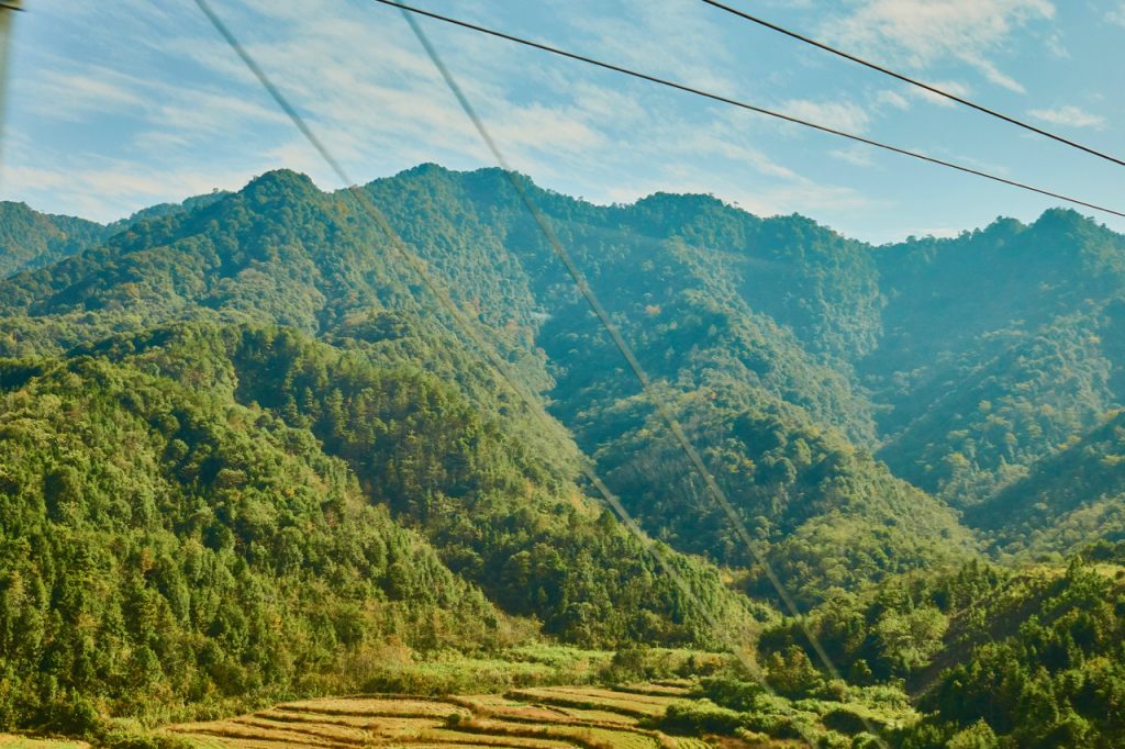 CHINA-2017-16-051 CHINA-2017-16-051